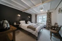 Bridge House Hotels in Bampton