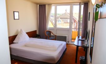 Hotel Alpha