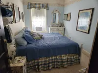 Inn of the Six-Toed Cat Hotels in Allerton
