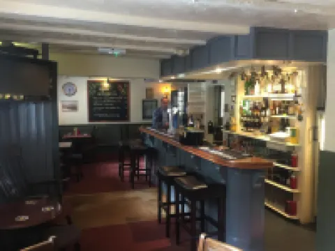 The Winchfield Inn โรงแรมในHook