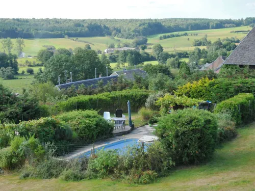 Holiday Home in Somme-Leuze with Pool & Sauna