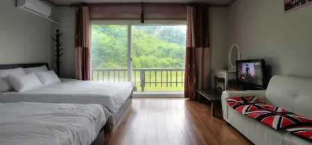 Heidi Korea Отели рядом с достопримечательностью «Palbongsan Tourist Site»