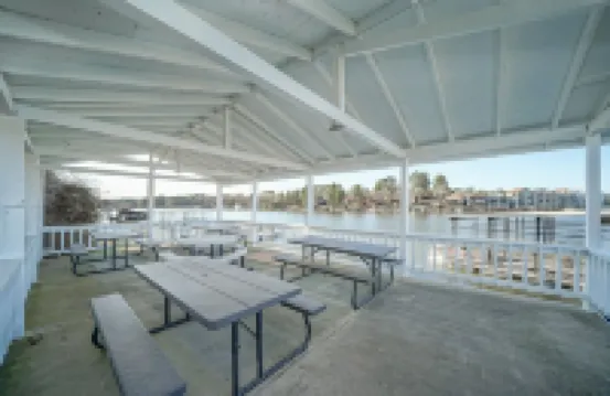 The Hamilton - Lakefront & Studio Suites, Hot Springs