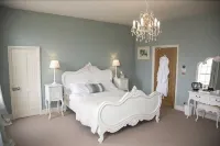 The Salwey Arms Hotels near Ford Bridge Church | St John of Jerusalem