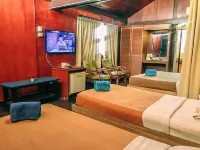 PCB Beach Resort Hotel di Badang