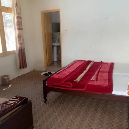 Zahoor Hotel and Restaurant