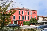 Hotel Villa Pigalle Hotels in Tezze sul Brenta