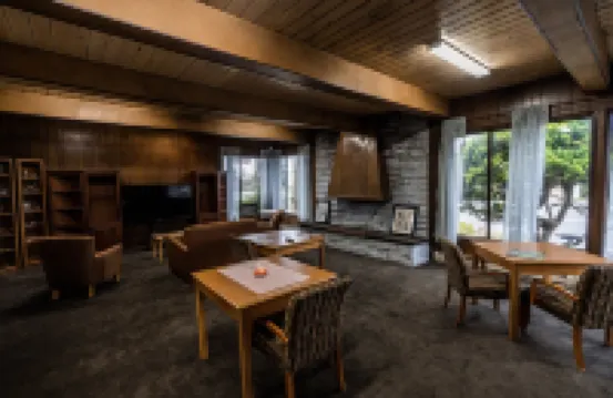 Blue Coast Inn & Suites