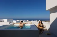 Neo Suites Hotels in Thira