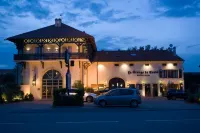 Hôtel du Domaine de La Grange de Condé Hotels in Mosel