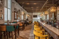 De Vere Beaumont Estate - Bars