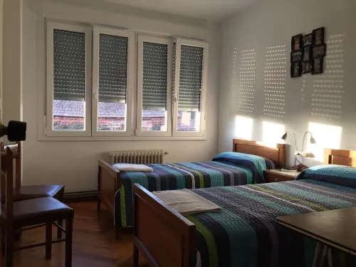 Hostal Costa Azul - Alojamientos