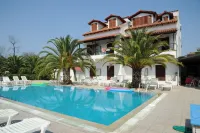Captains Studios & Apartments - Beach