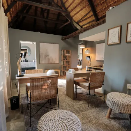 Tshukudu Game Lodge