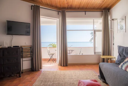 Calheta House in Luz - 3-Star
