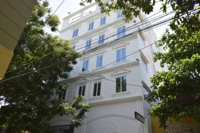 Sai Senthoor Paradise Hotel a 