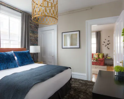 Gilded Hotels in Newport