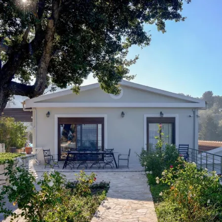 Ariadne Villa in Apergatika