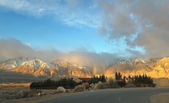 The Palisades Lodge of Big Pine