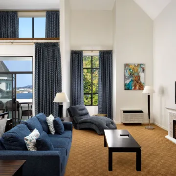 Huntingdon Hotel and Suites