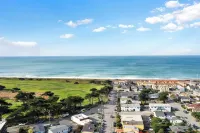 4 beds Private Unit Near BeachWalk, Golf, Trail - Apartments