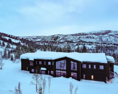 Bjørnfjell Mountain Lodge Hotels in Alta