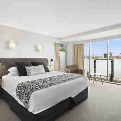 Bellevue on the Lakes Rooms