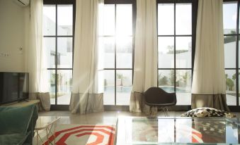 Les Verrieres de Gammarth: Modern Villa +Pool