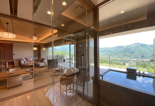 1. 겐 하코네 고라..