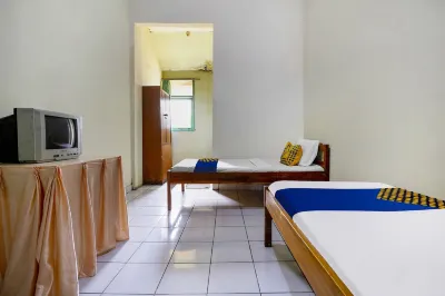 Spot on 91064 Wisma Lec Syariah Hôtels à : Garut Kota