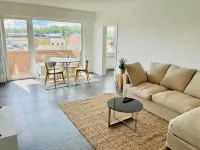 1 Bedroom Flat in Center with Terrace & Parking - 67B Hotels in Livange