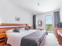 Hotel Horizont Hotels near Archaeological Collection