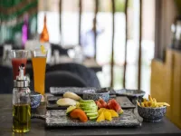 Hue Guh the Porto Candolim Hotels in Marra