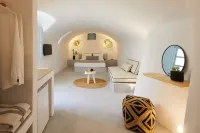 Arxegono Cave Houses Santorini