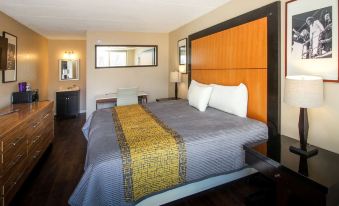 APM Inn and Suites