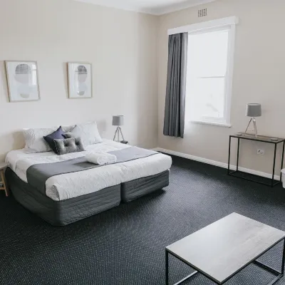 General Roberts Hotel Hotels near Wests Convention Centre