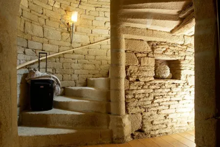 La Vinotière Chambres Appartements Spa Отели в г. Порсподе