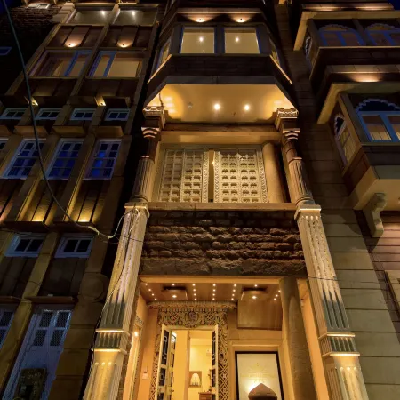 Kankariya Heritage Отели рядом с достопримечательностью «Башня с часами Ghanta Ghar»