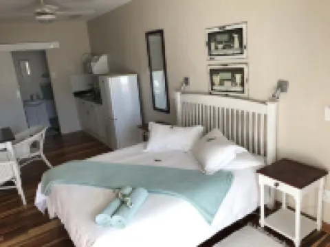 Withuis Hartenbos - No Load Shedding Hotels in Mossel Bay