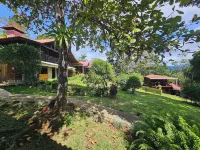 La Qhia Eco Retreat Hotels in 