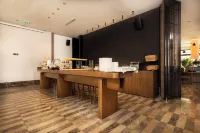 Infinity Hotel & More