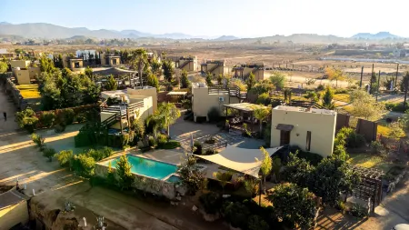 Luna Del Valle Отели рядом с достопримечательностью «Adobe Guadalupe Vineyards & Inn Aztec Breeding Farm»