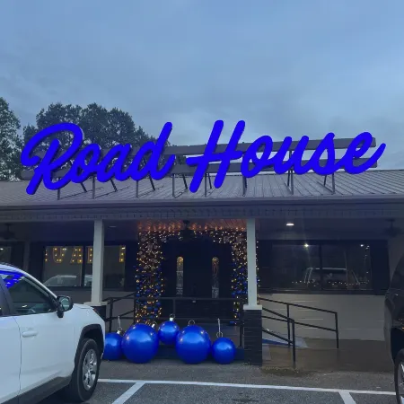 Road House Hotel & RV Park