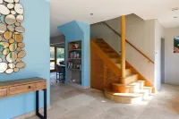 Secluded Barn Style Home with Hot Tub - Sleeps 12