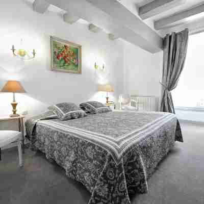 Hôtel Restaurant La Roseraie Rooms