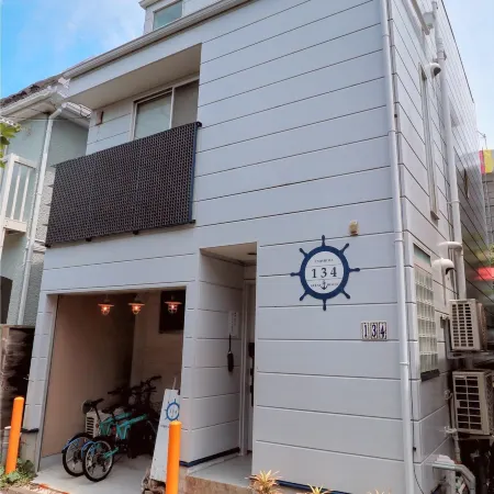 Enoshima Guest House 134 Отели рядом с достопримечательностью «Святилище Эносима»
