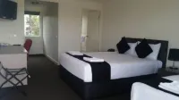 Dooley's Tavern & Motel Springsure Hotel di Springsure