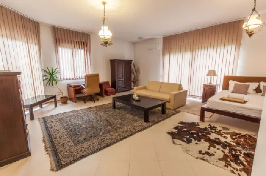 The Belgrade Hills Rooms and Suites