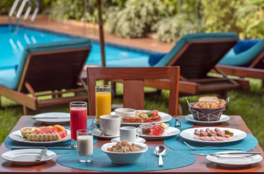 Sea Cliff Court Hotel & Luxury Apartments