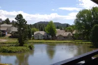 Discovery Lodge - Mountain view